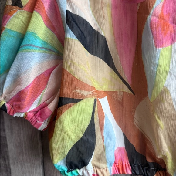 Floral Chiffon Cropped Wrap Top from Forever 21 - Picture 12 of 13